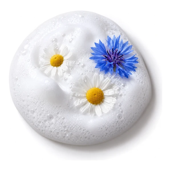 Mousse Desmaquillante Facial para marca propia Mousse Desmaquillante Facial: espuma blanca con manzanilla y aciano, identidad del producto